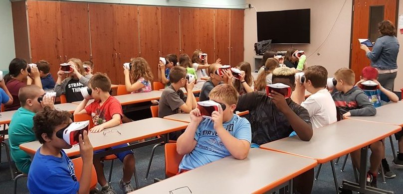 Students in School Activites (Athletics, Classrooms, Plays, Band, Art Projects) (Blair Pointe Students using Virtual Reality in class.jpg)